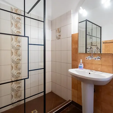 1bdr Flat In Center Of Vitoshka Blvd Sofia